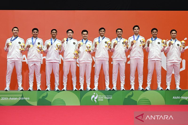 Emas pertama untuk Indonesia! Intip senyum bahagia skuad Garuda di podium final Asian Games 2026