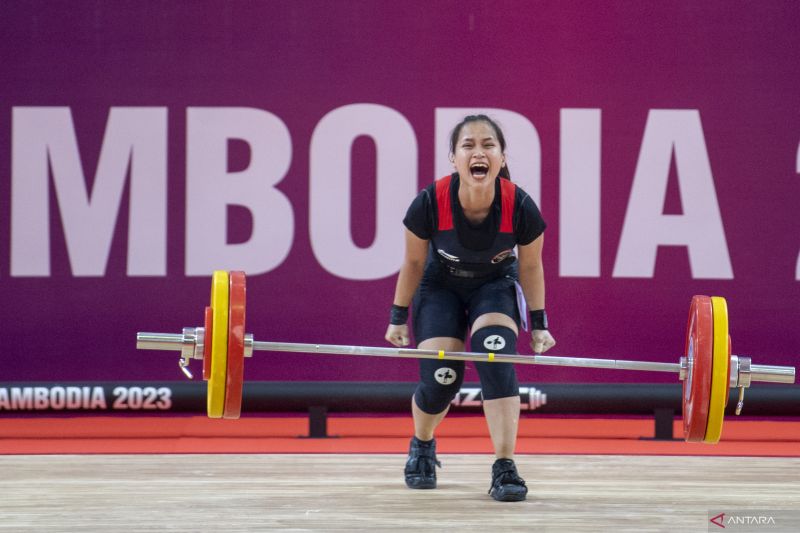 Lifter Juliana Klarisa tempati posisi ke-10 kelas 53 kg