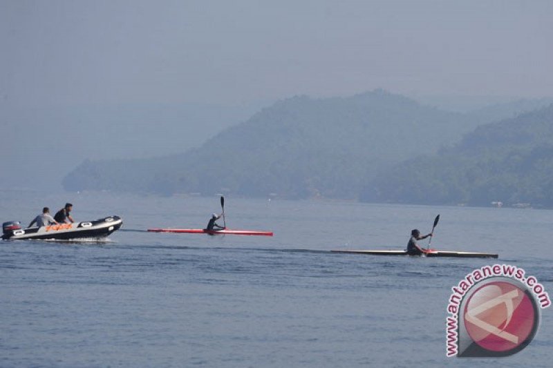 Dua wakil Indonesia langsung ke final kano sprint